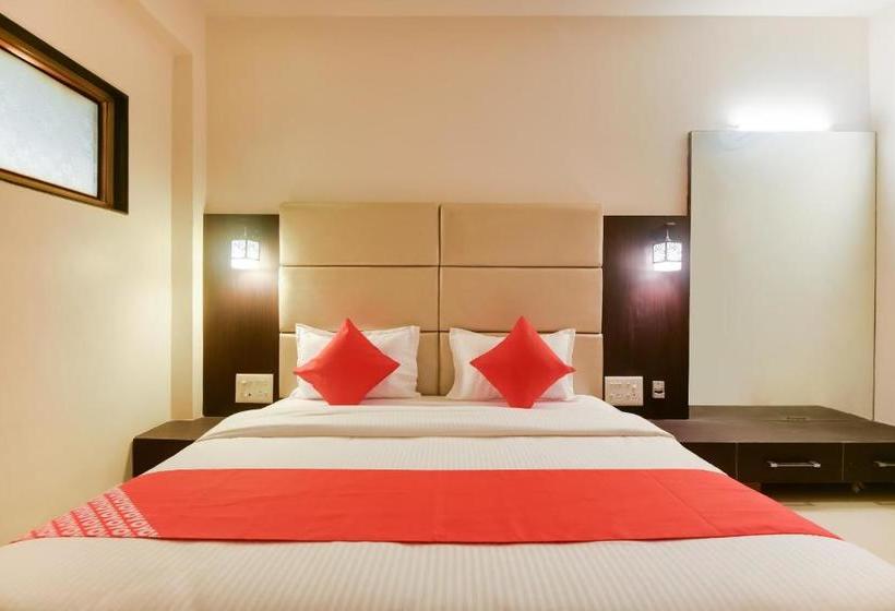 酒店 Billys International