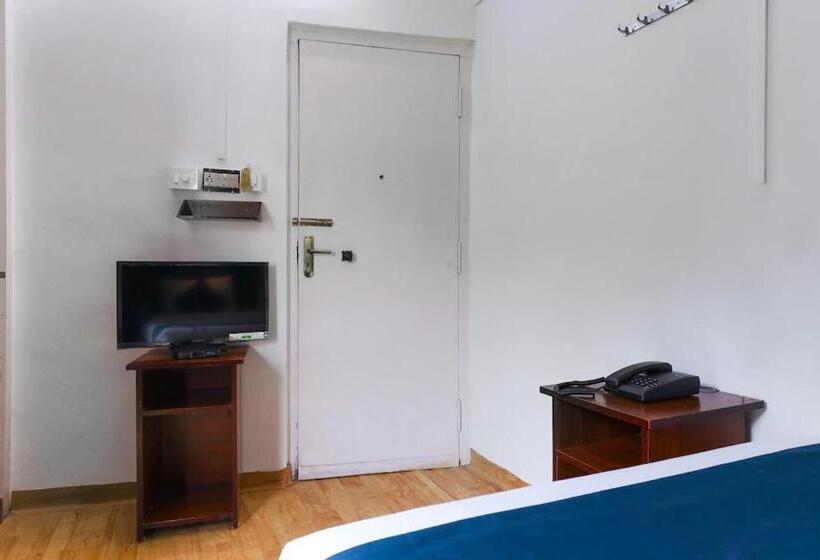 ホテル Munnar Central