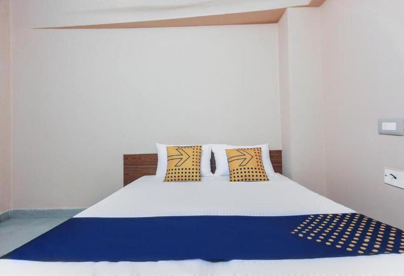 호텔 Spot On 67258 Sri Ranga Lodge