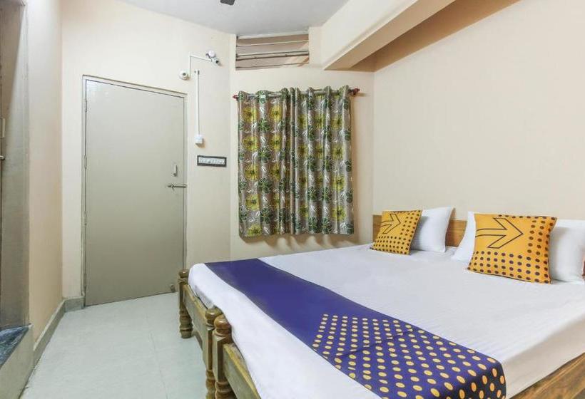 호텔 Spot On 67258 Sri Ranga Lodge