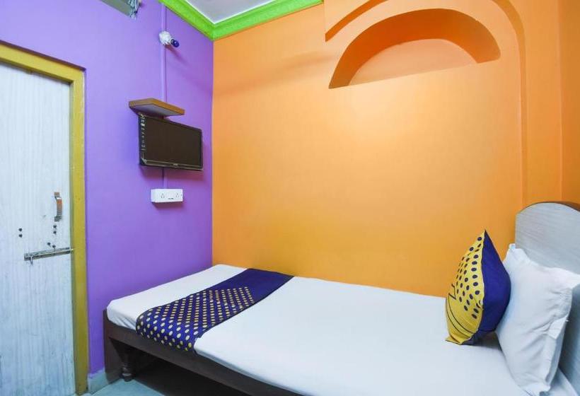 هتل Spot On 67631 Maa Tara Guest House