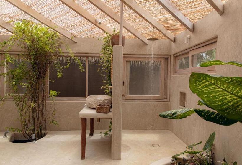 ペンション La Fragata