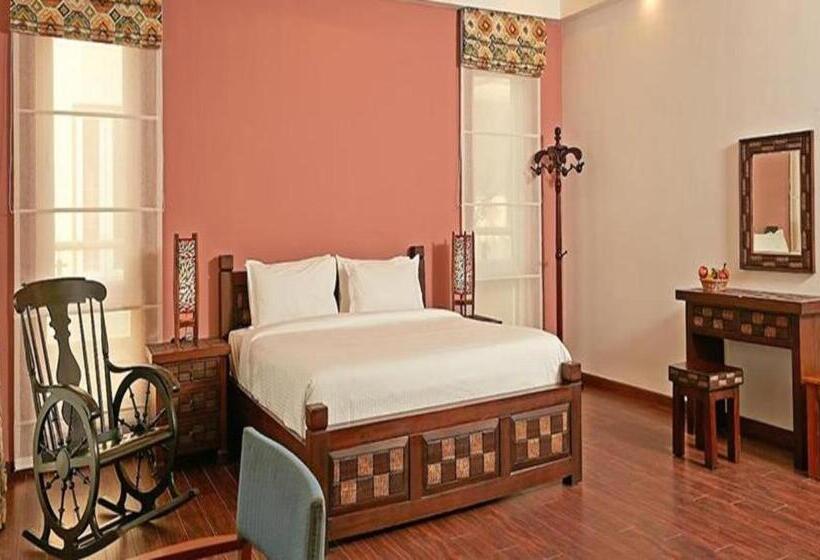 Отель Maroma Suites