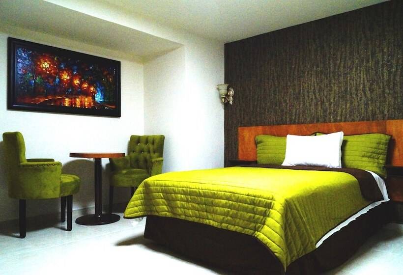 호텔 Royal Madero Inn