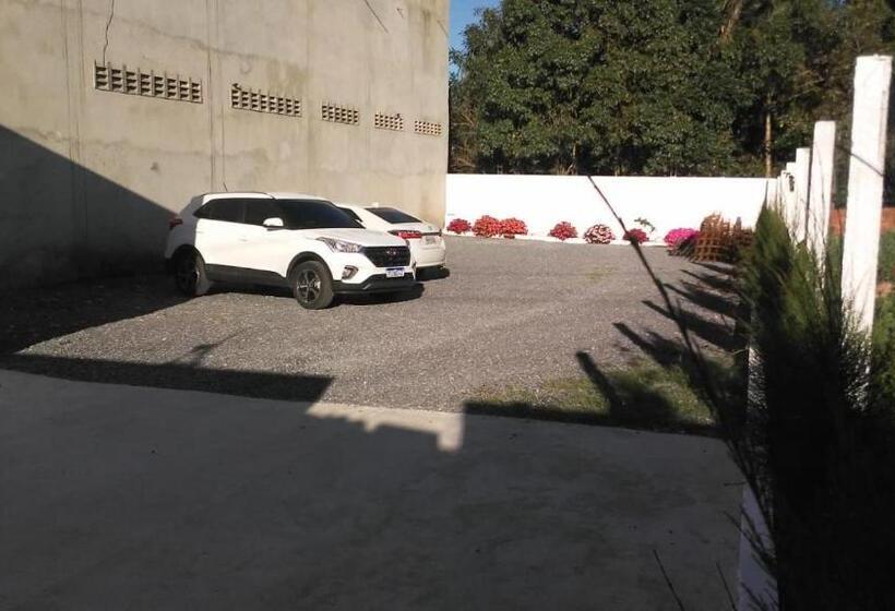 펜션 Pousada Serrana