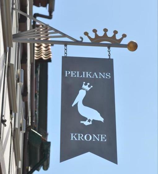 هتل Pelikans Krone