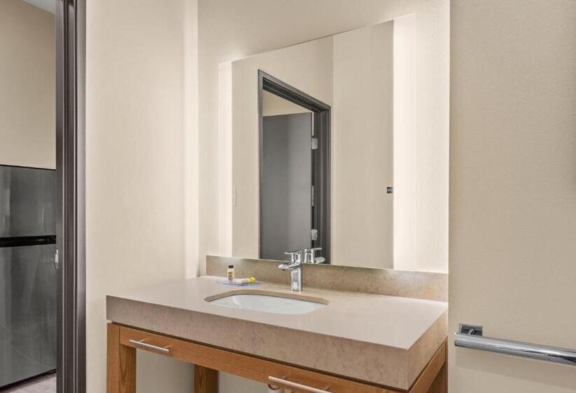 فندق Candlewood Suites Sumner Puyallup Area, An Ihg