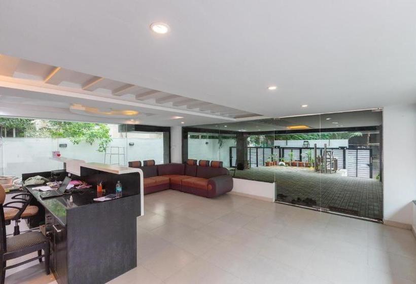 ホテル Capital O 67373 Bhagayam Suites