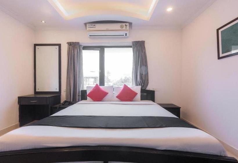 ホテル Capital O 67373 Bhagayam Suites