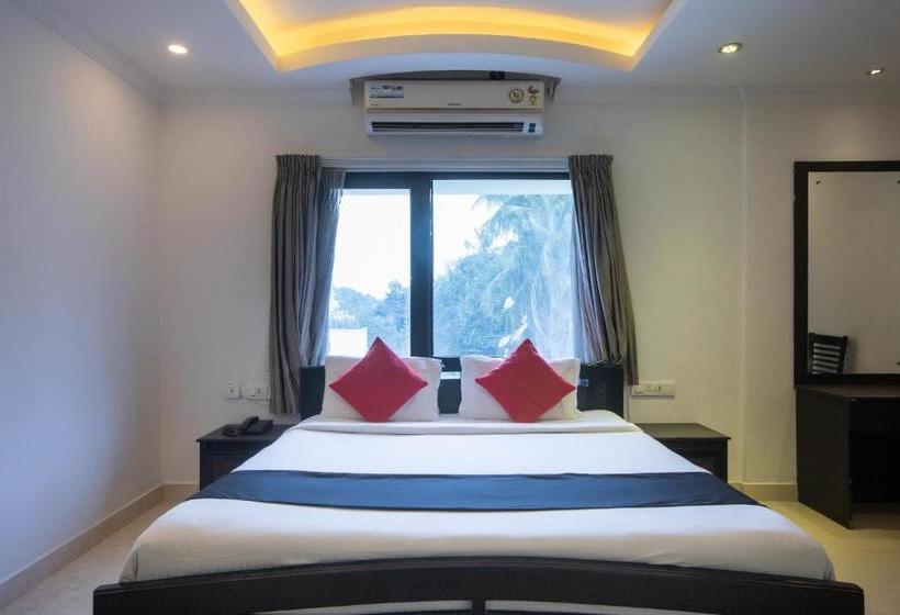 ホテル Capital O 67373 Bhagayam Suites