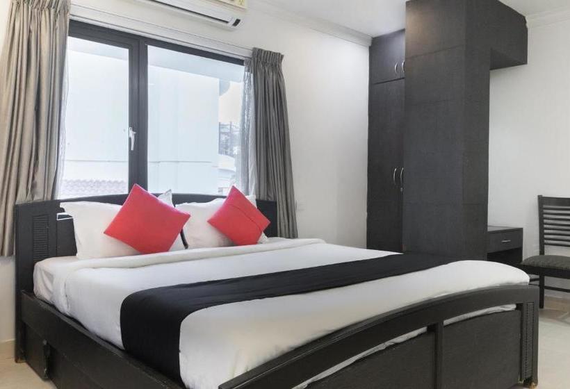 ホテル Capital O 67373 Bhagayam Suites