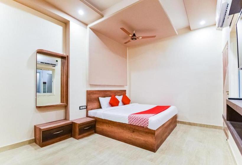 호텔 Oyo 63072 Rama Inn