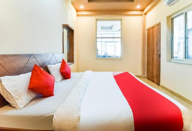 호텔 Oyo 63072 Rama Inn