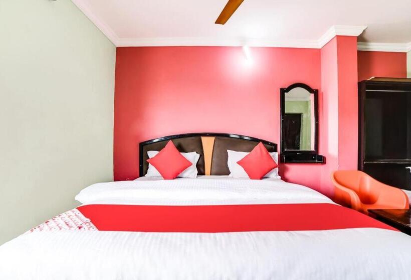 בית מלון כפרי Oyo 67287 Dkr Regency