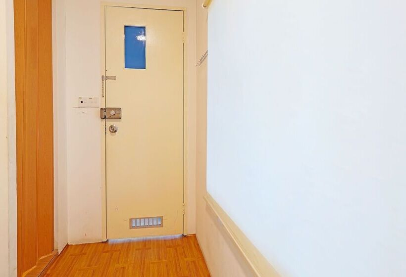 בית מלון כפרי Spot On 89805 The Traveler Home