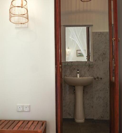 Отель Venus Villa