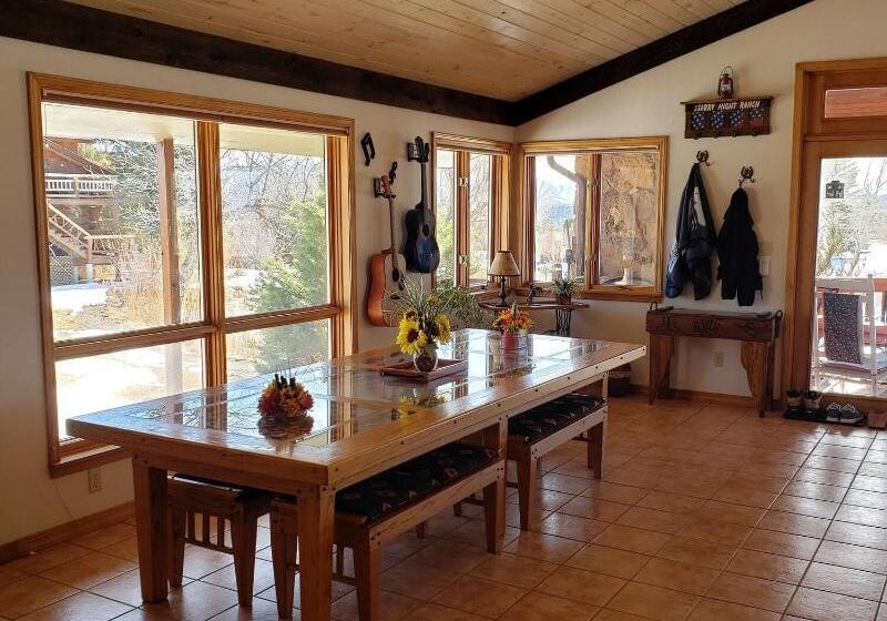 Starry Nights Ranch Bed & Breakfast