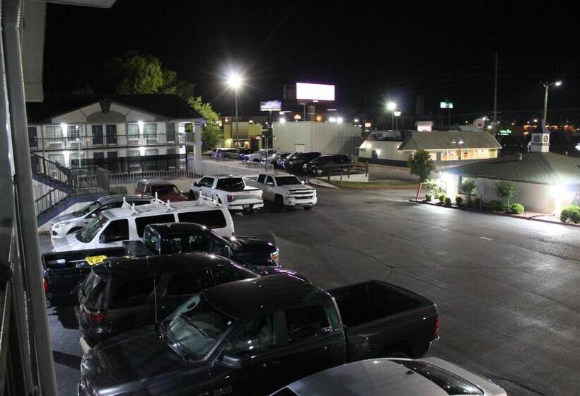 هتل Americas Best Value Inn Tuscaloosa