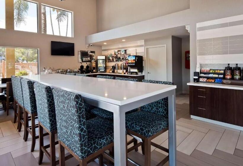 호텔 Best Western Apricot Inn