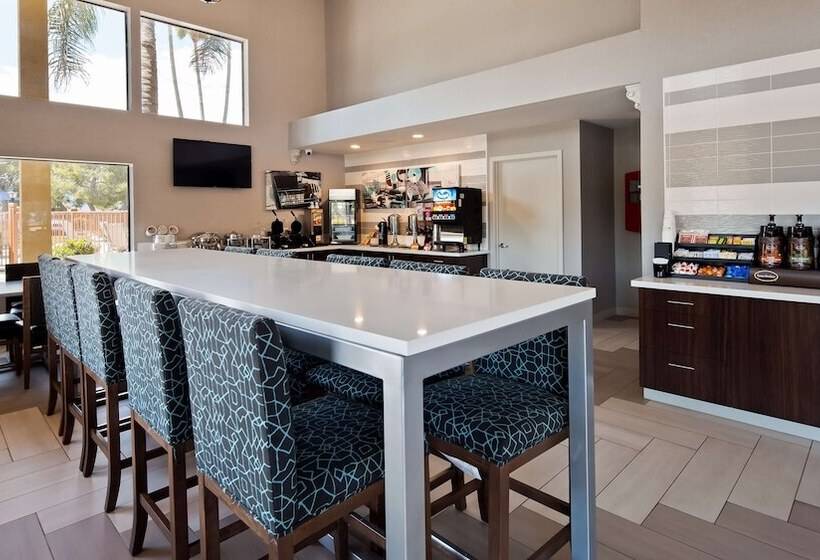 호텔 Best Western Apricot Inn