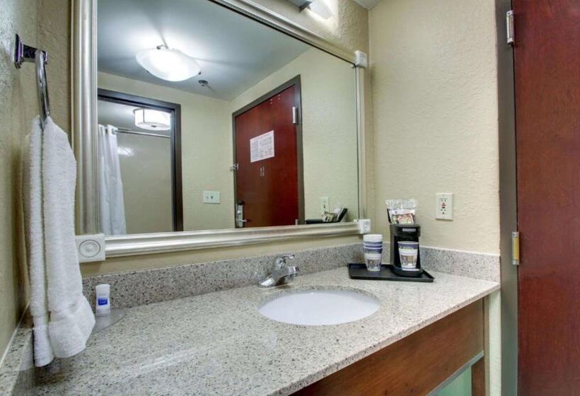 酒店 Best Western Eagles Inn