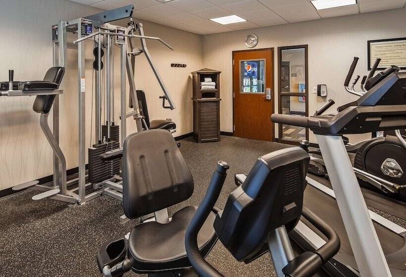 فندق Best Western Plus Chain Of Lakes Inn & Suites