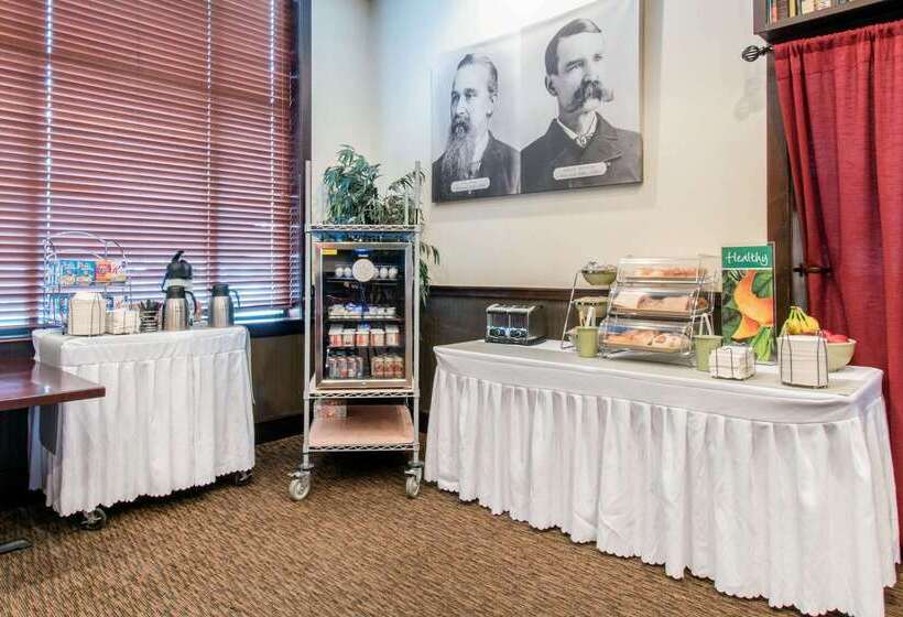 Clarion Hotel & Suites University Shippensburg