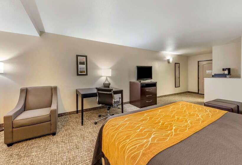 בית מלון כפרי Comfort Inn & Suites