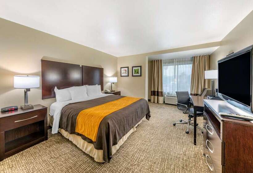 בית מלון כפרי Comfort Inn & Suites