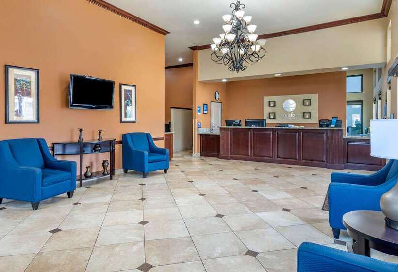 בית מלון כפרי Comfort Inn & Suites