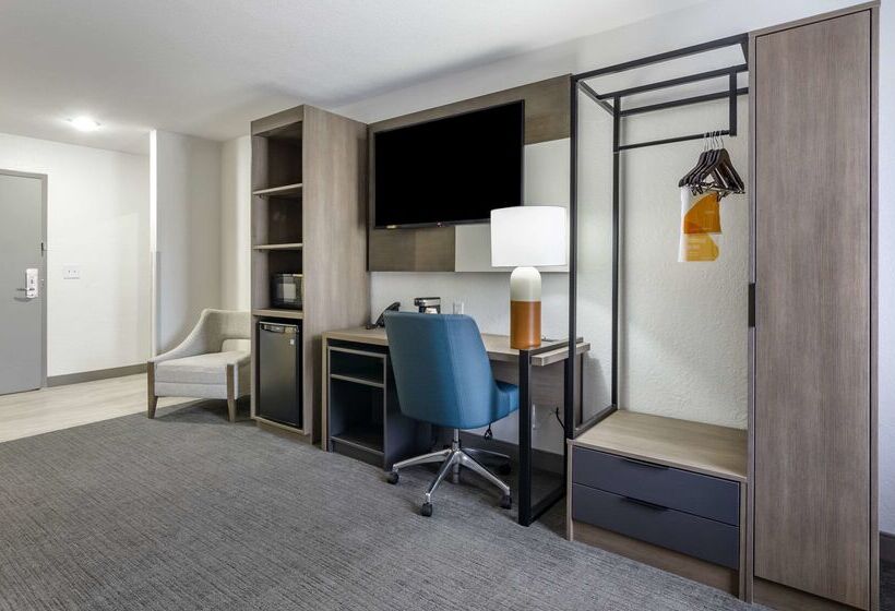 فندق Comfort Inn