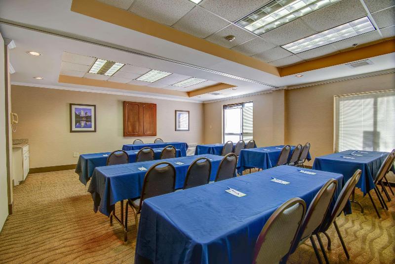 בית מלון כפרי Comfort Inn Kennesaw