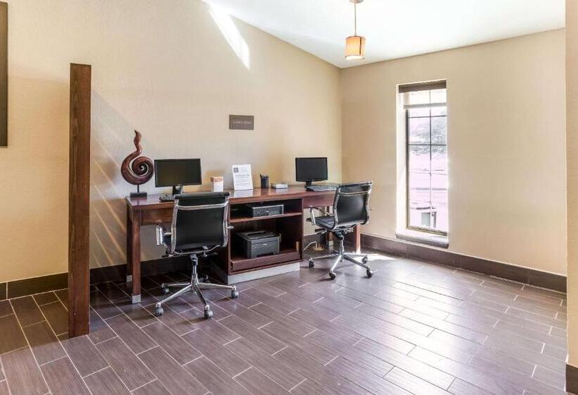 فندق Comfort Inn