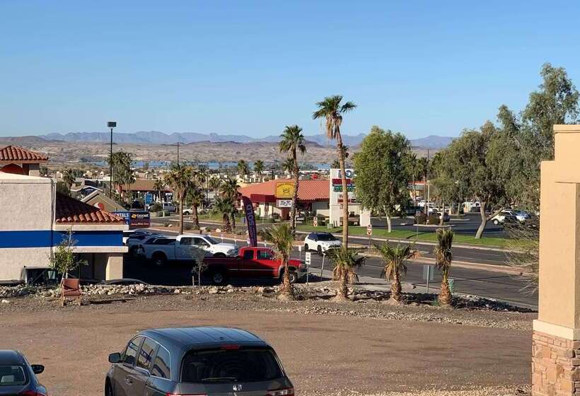 هتل Days Inn By Wyndham Lake Havasu