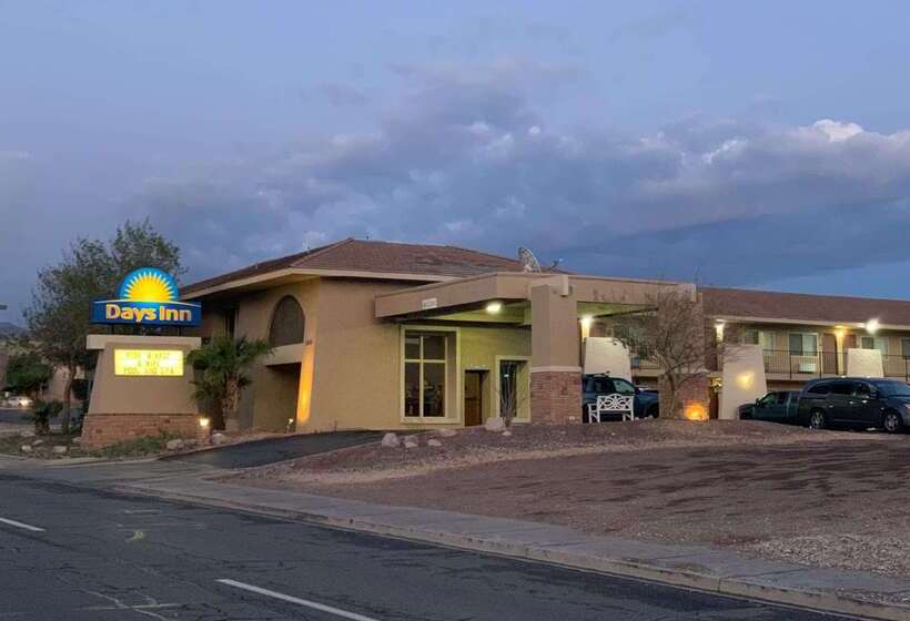 هتل Days Inn By Wyndham Lake Havasu
