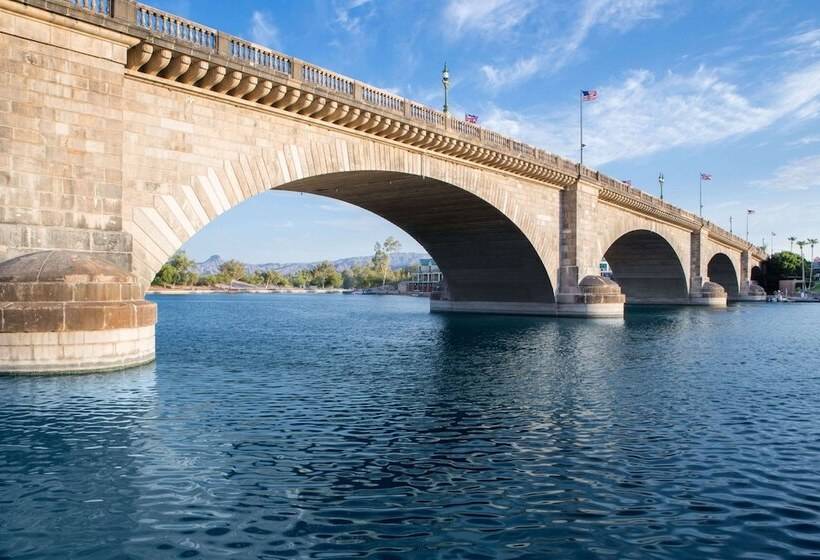 هتل Days Inn By Wyndham Lake Havasu