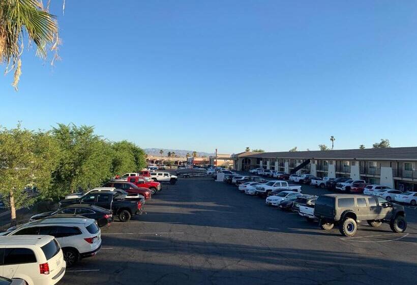 هتل Days Inn By Wyndham Lake Havasu