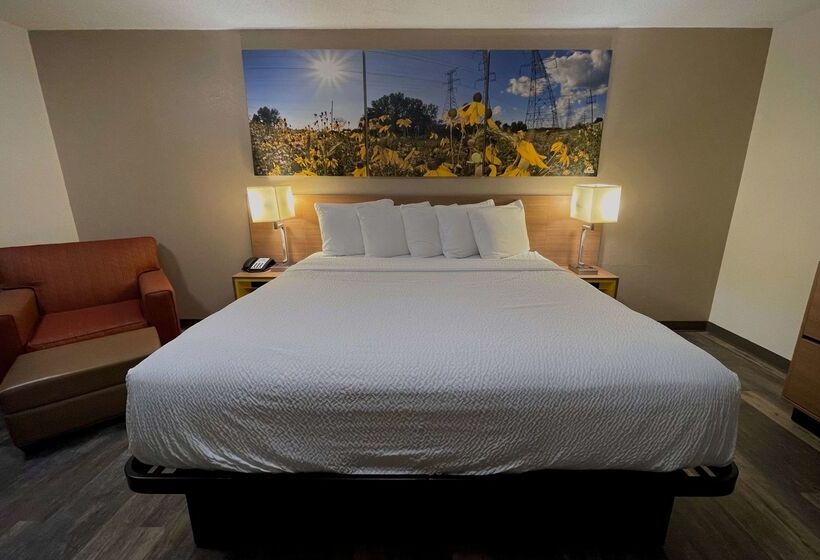 فندق Days Inn & Suites By Wyndham Kaukauna Wi