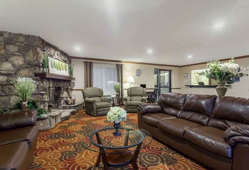 فندق Days Inn & Suites By Wyndham Kaukauna Wi