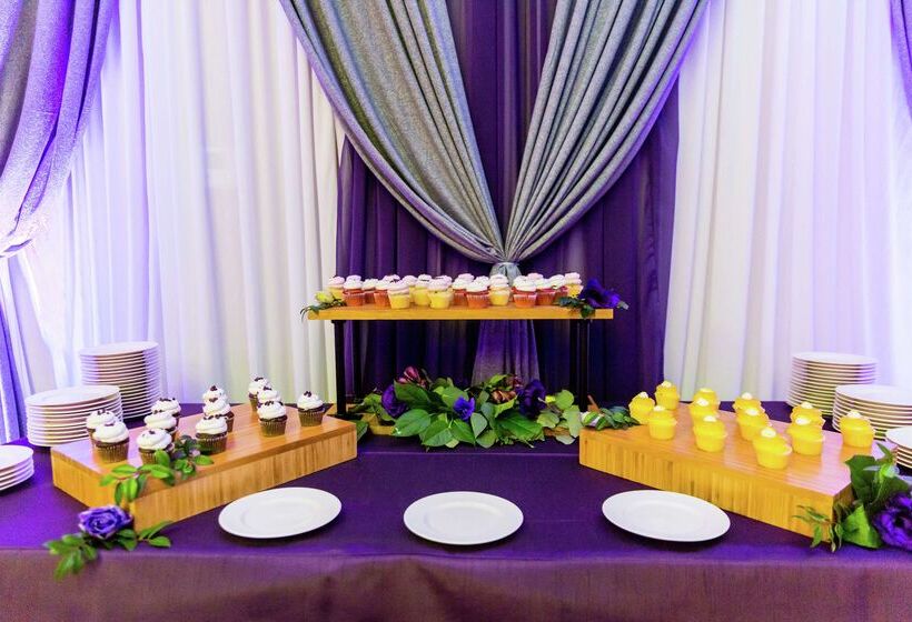 فندق Doubletree By Hilton Pomona