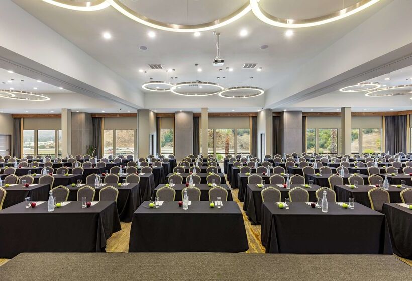 فندق Doubletree By Hilton Pomona