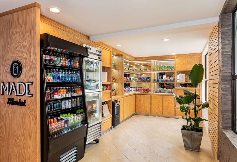 فندق Doubletree By Hilton Pomona