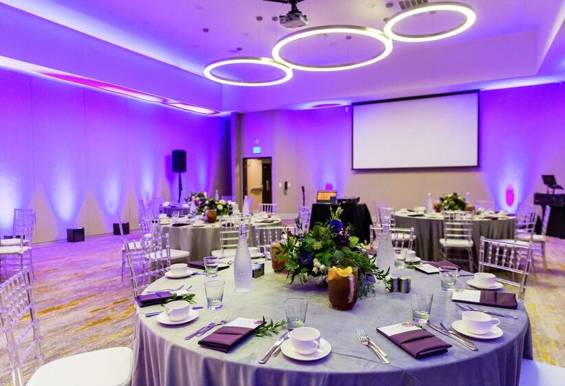 فندق Doubletree By Hilton Pomona