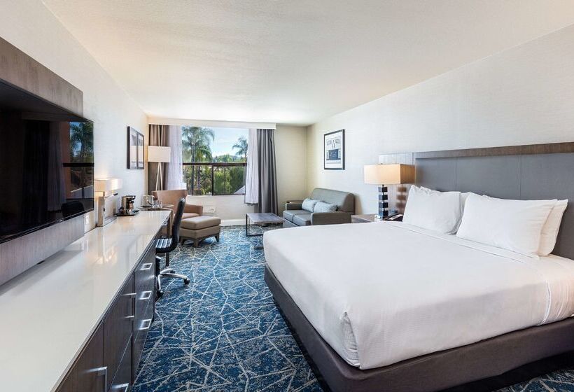 فندق Doubletree By Hilton Pomona