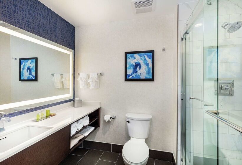 فندق Doubletree By Hilton Pomona