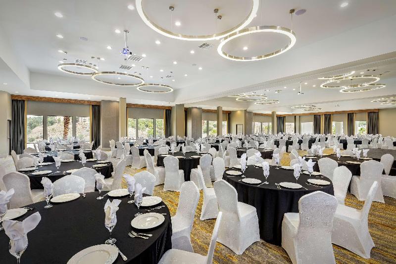 فندق Doubletree By Hilton Pomona