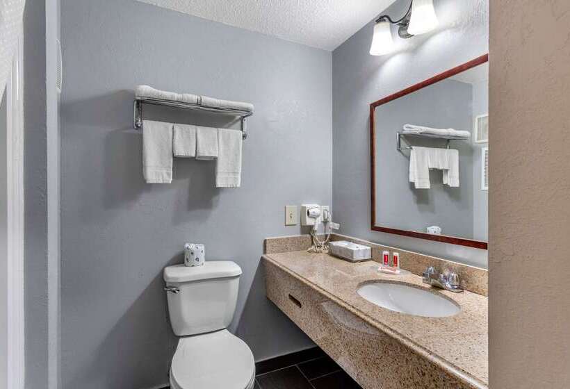 فندق Econo Lodge Inn & Suites Old Saybrook  Westbrook