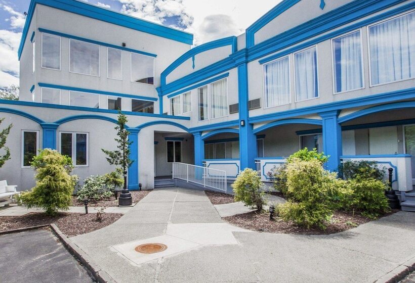 فندق Econo Lodge Inn & Suites Old Saybrook  Westbrook