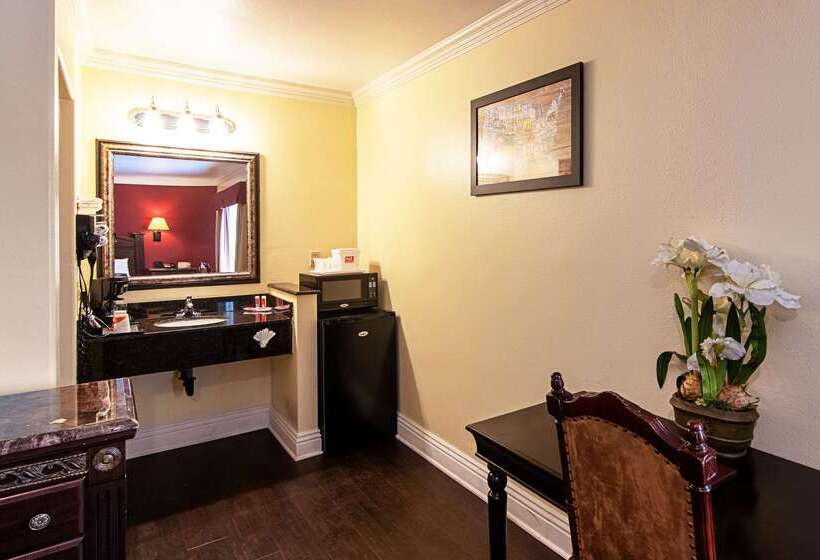 فندق Econo Lodge Long Beach I 405