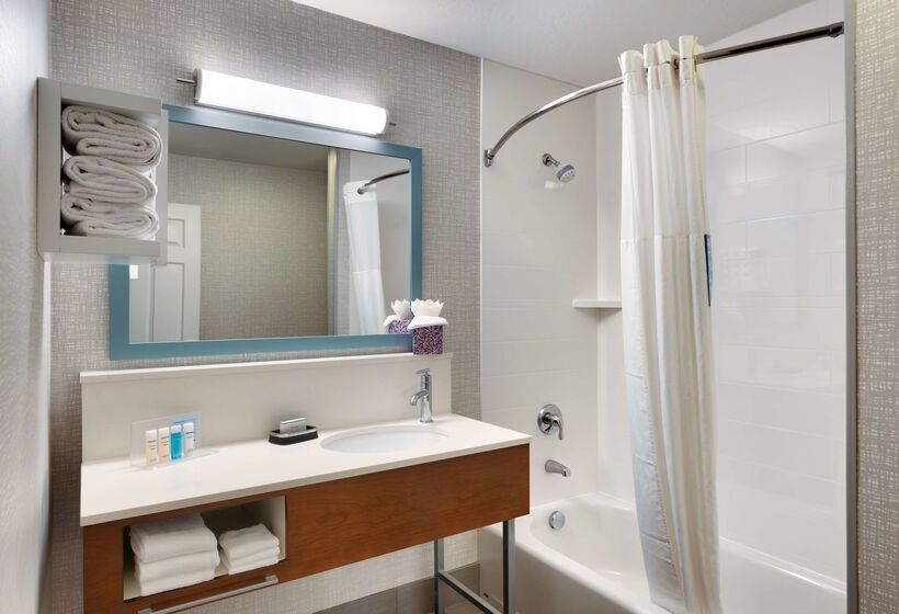 فندق Hampton Inn & Suites Salt Lake City Airport